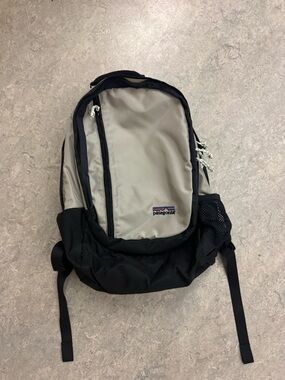 Patagonia Black and Light Gray Men's Backpack Vintage New without Tags